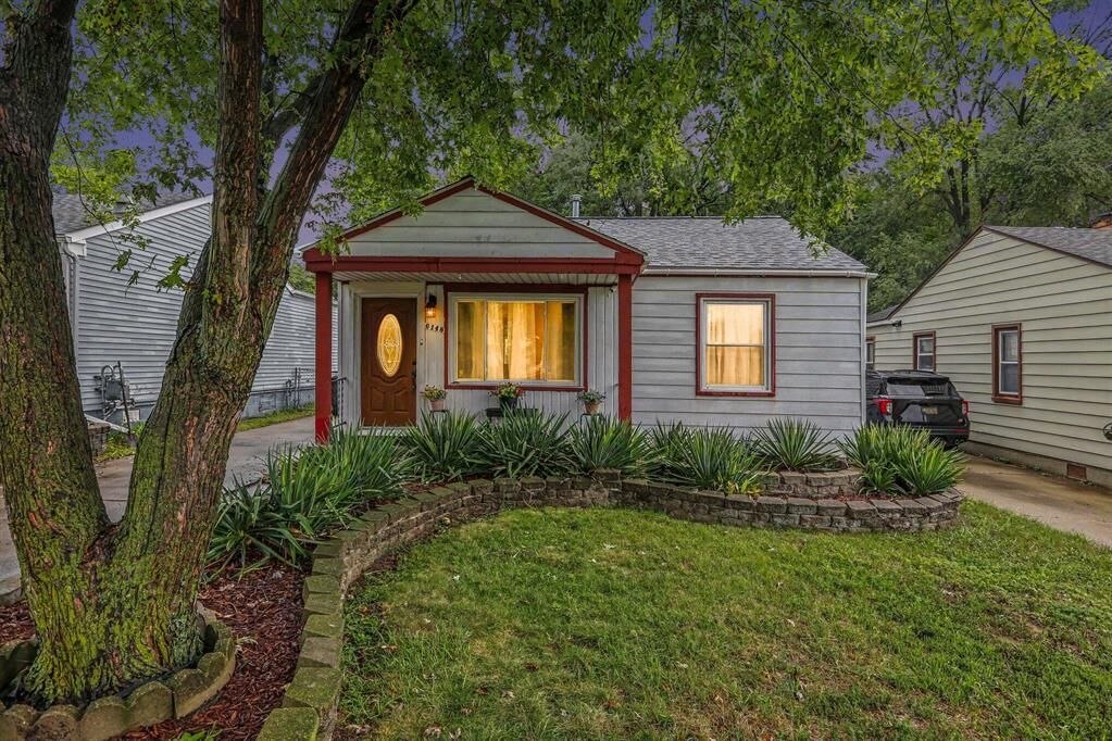Property Photo:  6148 N Globe Street  MI 48185 