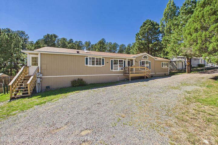 Property Photo:  207 Del Norte Drive  NM 88345 