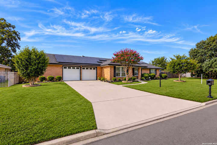 Property Photo: 657 Weatherly TX 78239