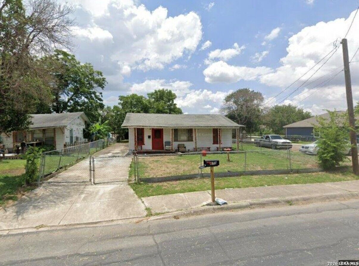 Property Photo:  670 Kendalia Ave  TX 78221 
