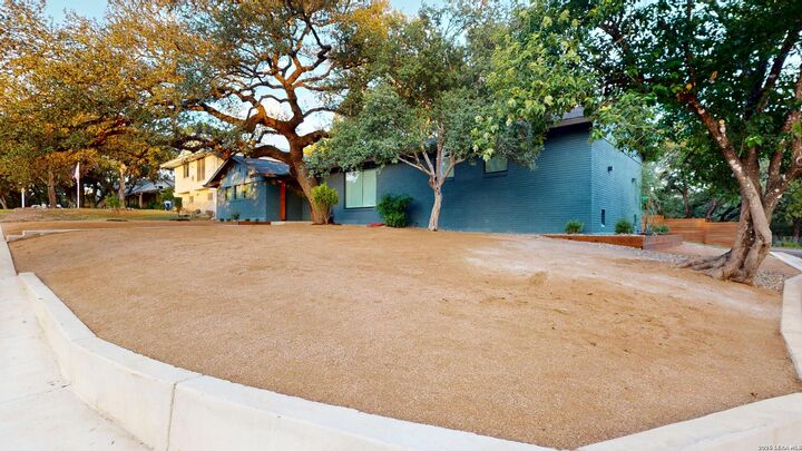 Property Photo: 10602 Burr Oak Dr TX 78230