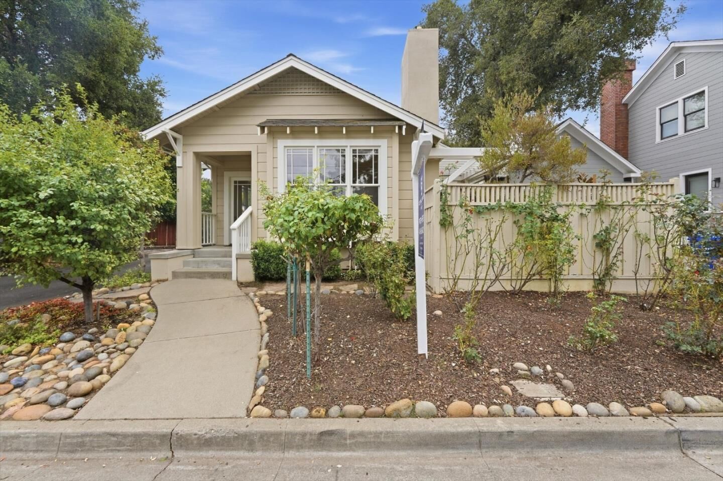 Property Photo:  27 Cross Way  CA 95030 