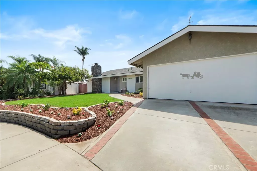 Property Photo:  1612 W Brookdale Place  CA 92833 
