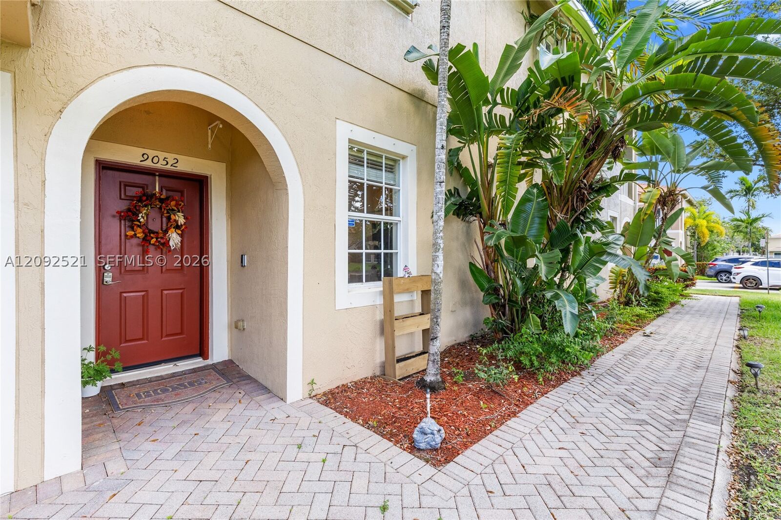 Property Photo:  9052 Plymouth Pl 9052  FL 33321 