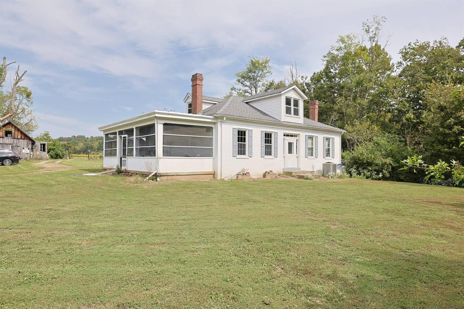 Property Photo:  750 Hilltop Farm Lane  IN 47060 