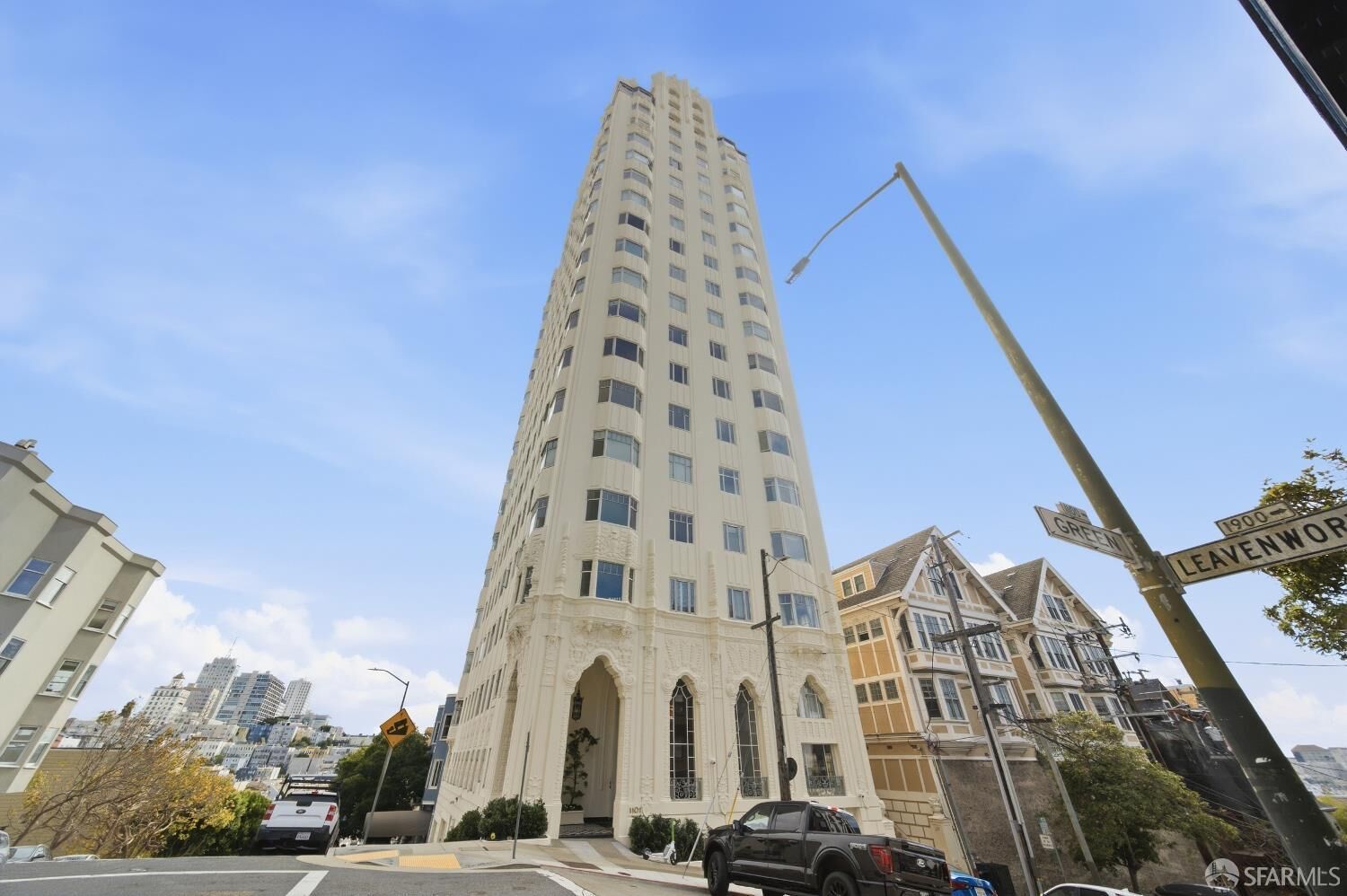 Property Photo:  1101 Green Street 403  CA 94109 