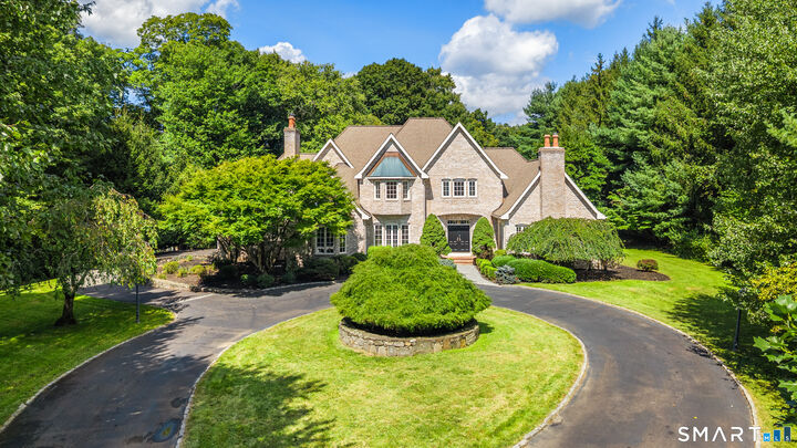 Property Photo:  10 Weddington Lane  CT 06883 
