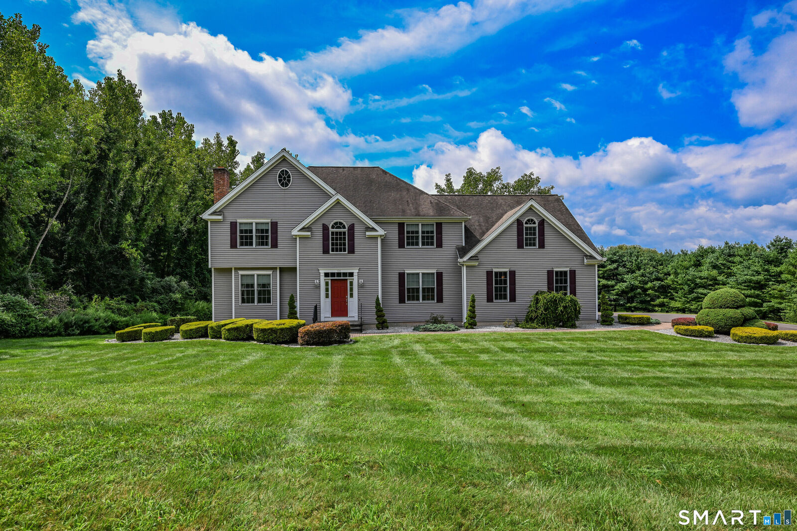Property Photo:  120 Linden Drive  CT 06037 