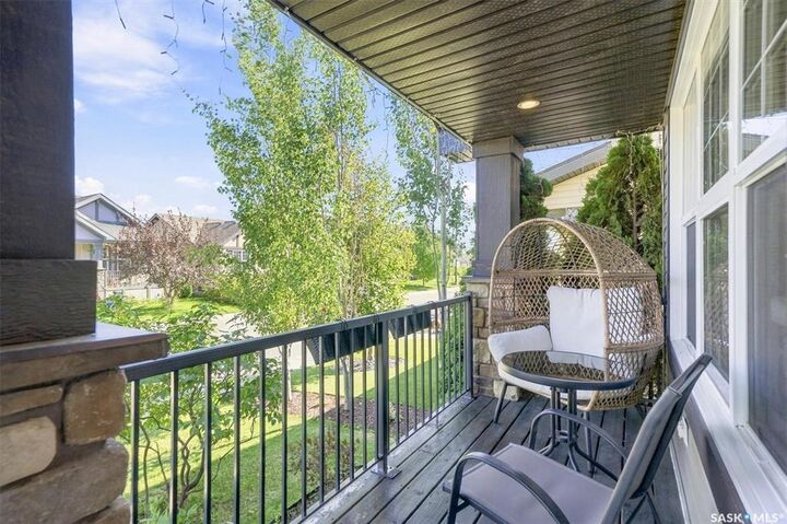 Property Photo:  215 Coad Manor  SK S7R 0A7 