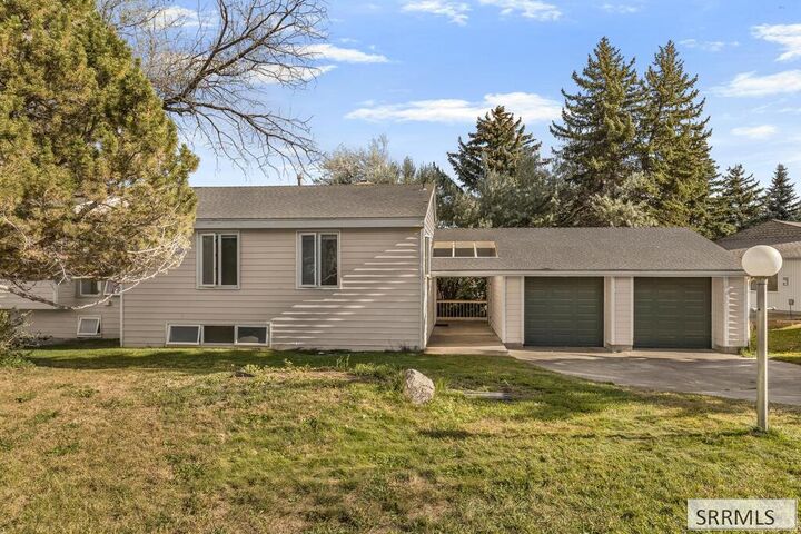 Property Photo:  11605 Arlington Drive  ID 83404 