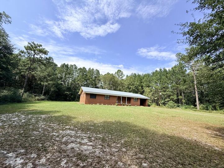 Property Photo: 179 County Road 5 AL 36477