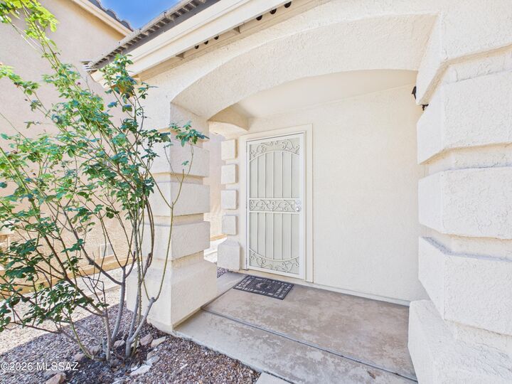 Property Photo:  723 W Firehawk Drive  AZ 85614 
