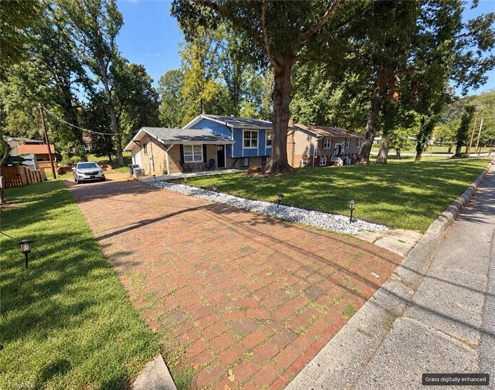 Property Photo:  109 Potter Drive  NC 27282 