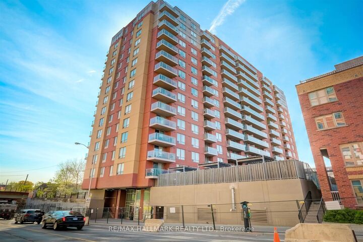 Property Photo:  1369 Bloor Street W 806  ON M6P 4J4 