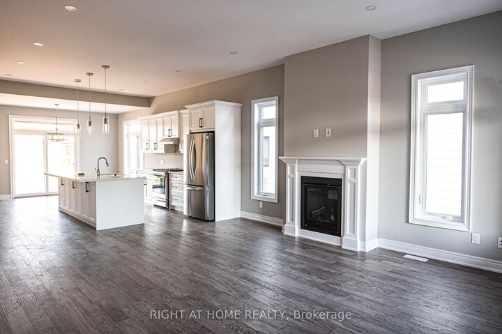 Property Photo:  3544 Canfield Crescent  ON L0S 1S0 