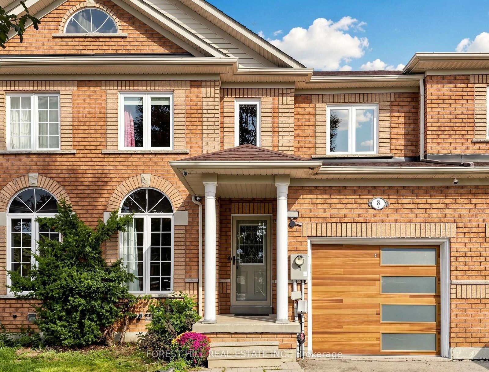 Property Photo:  8 Bullrush Drive  ON L4H 2V9 