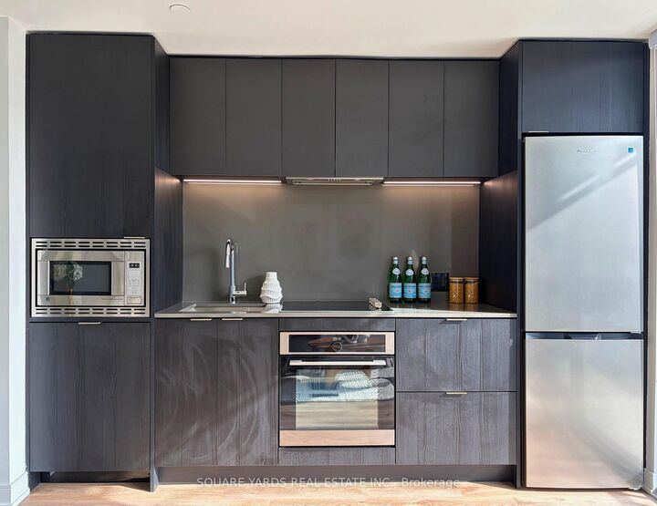 Property Photo:  3009 Novar Road 420  ON L5B 0P9 