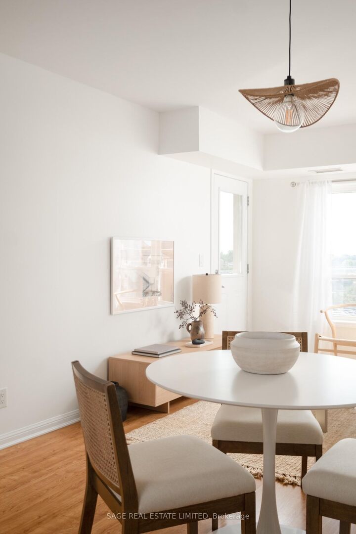 Property Photo:  10 Mendelssohn Street 320  ON M1L 0G7 