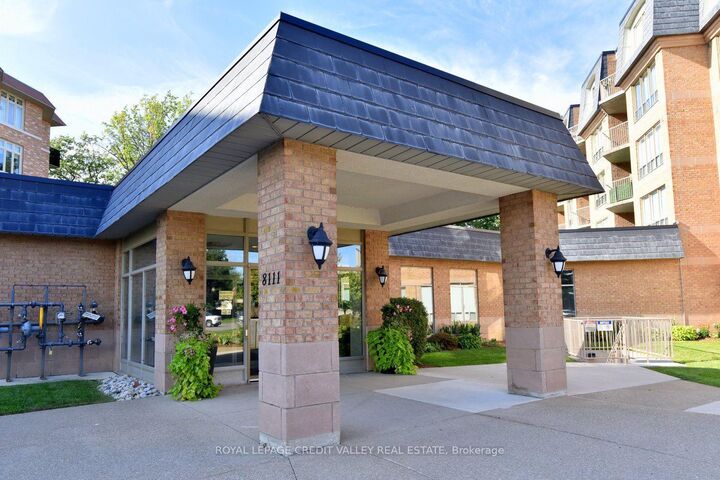 Property Photo:  8111 Forest Glen Drive S 430  ON L2H 2Y7 