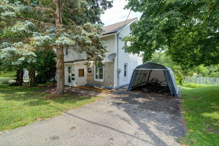 Property Photo:  121 Seventh Street Upper 2 Floors  ON L4R 3Y9 