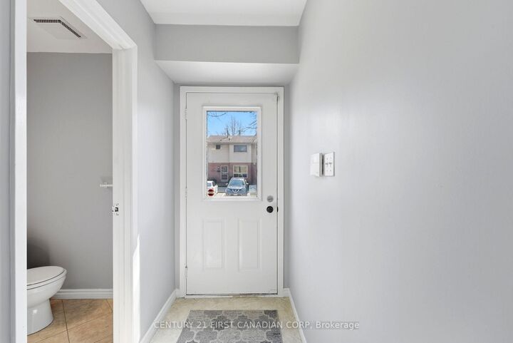Property Photo:  75 Ansondale Road 65  ON N6C 5W5 