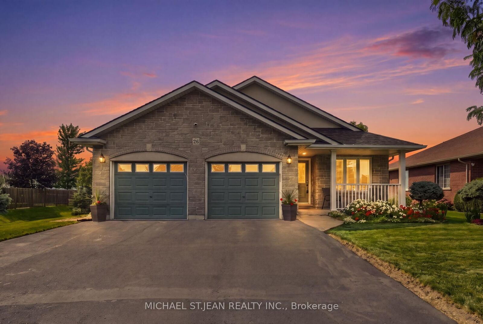 Property Photo:  26 Leslie Street W  ON N0A 1J0 