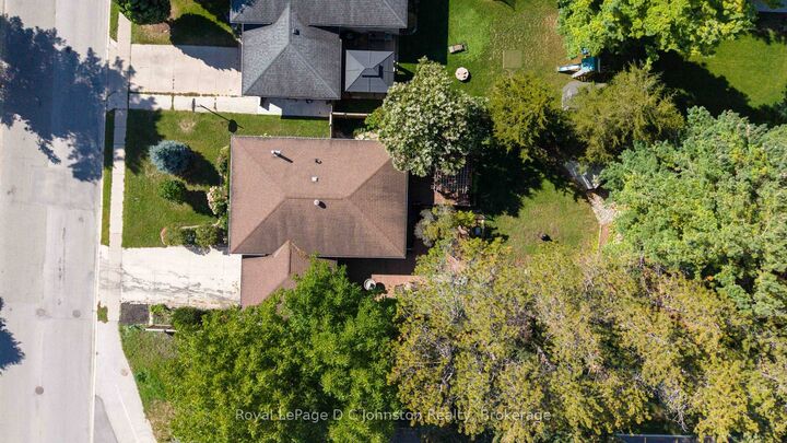 Property Photo:  1152 Wellington Street  ON N0H 2C3 
