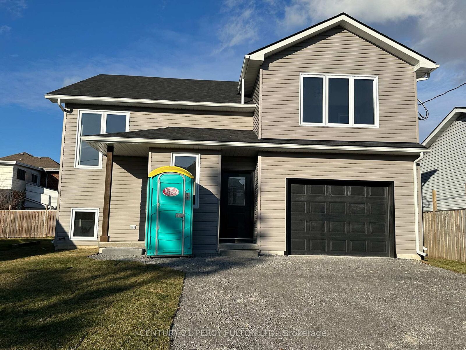 Property Photo:  56 Heber Street 2  ON K8V 1M9 