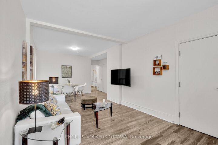 Property Photo:  127 Third Avenue 1  ON K1S 2J9 