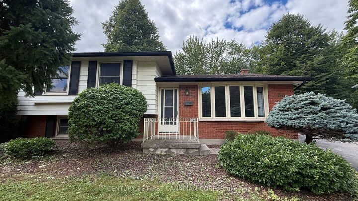 Property Photo:  80 Rollscourt Place  ON N6G 1M2 