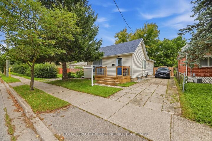 Property Photo:  34 Paddington Avenue  ON N6J 2S3 