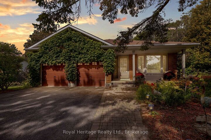 Property Photo:  88 Hart Boulevard  ON L1B 1E4 