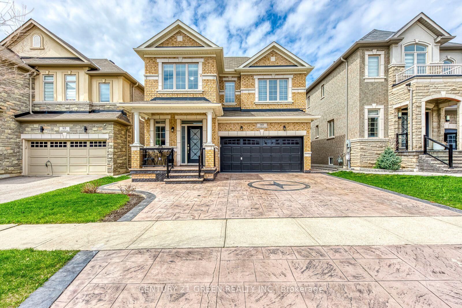 Property Photo:  99 McKnight Avenue N  ON L8B 0T8 