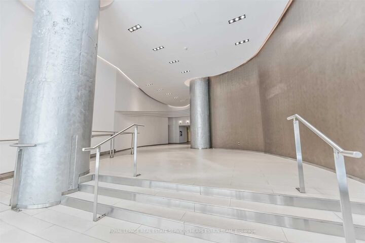 Property Photo:  155 Dalhousie Street 655  ON M5B 2P7 