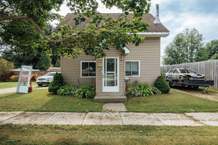 Property Photo: 49 Queen Street E ON N0H 1P0