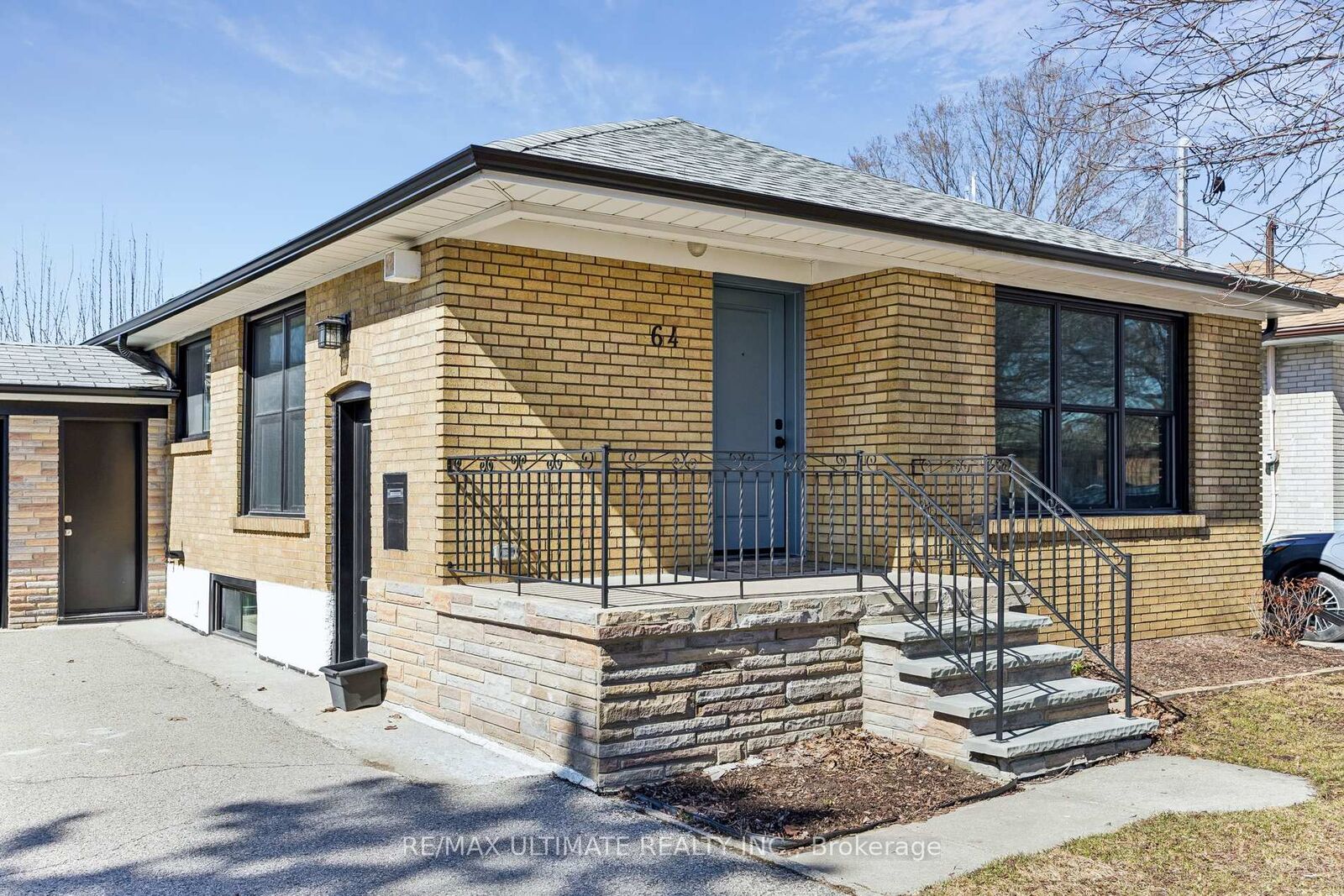 Property Photo:  64 Hart Avenue  ON M1K 3H4 