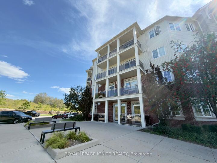 Property Photo:  80 Aspen Springs Drive 226  ON L1C 0V4 