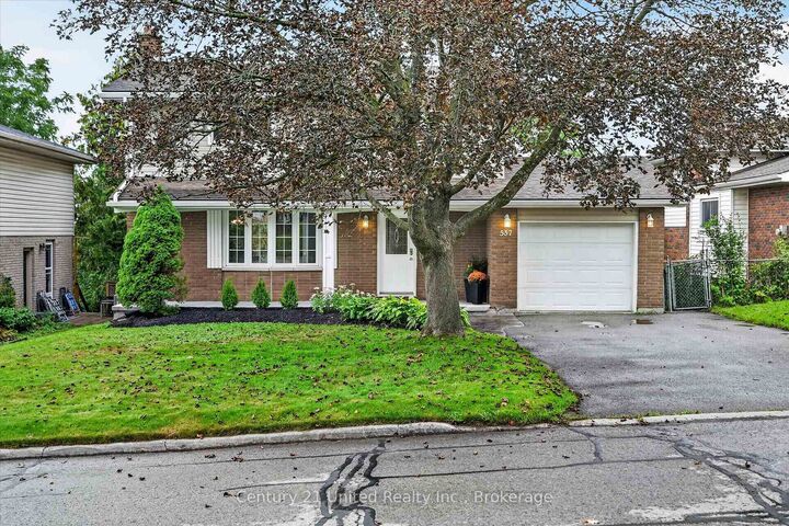 Property Photo:  537 Montcalm Drive  ON K9H 6S9 