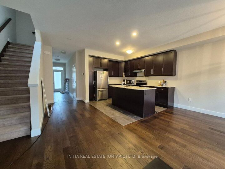 Property Photo:  1960 Dalmagarry Road 109  ON N6G 0T8 
