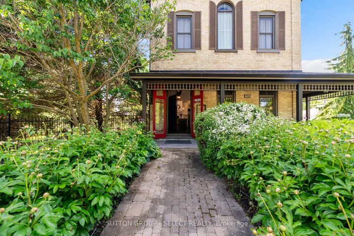 Property Photo:  431 Albert Street  ON N0M 1S1 