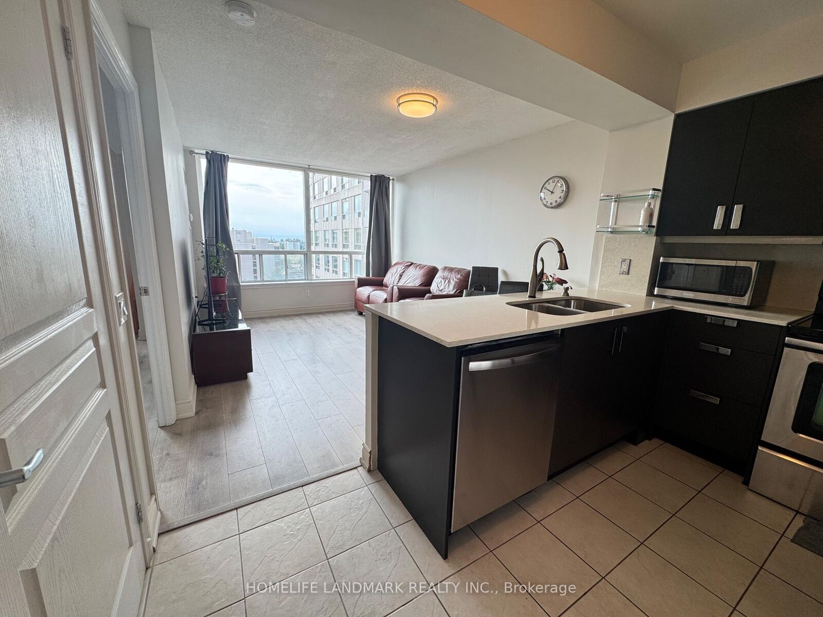 Property Photo:  9015 Leslie Street 1019  ON L4B 4J8 