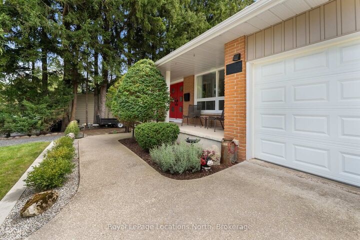 Property Photo: 142 Campbell Street ON L9Y 2K8