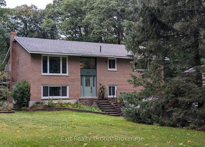 Property Photo:  456 Parkview Court  ON L4R 5G3 