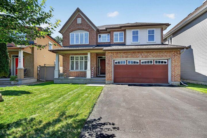 Property Photo:  157 Bufflehead Way W  ON K1T 0G4 