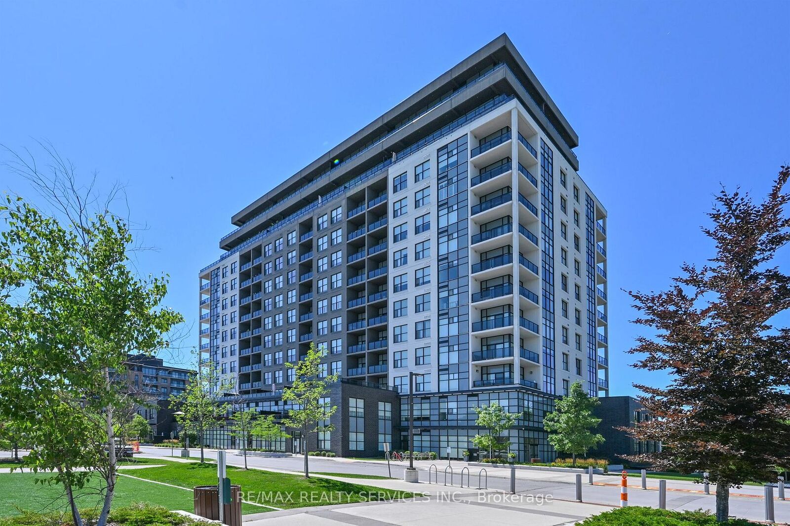 Property Photo:  1878 Gordon Street 809  ON N1L 0P4 