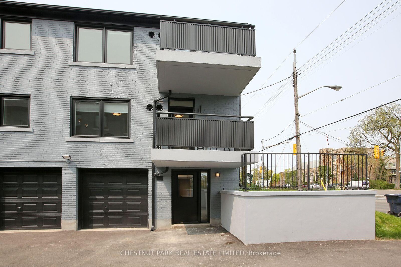 Property Photo: 1476 Avenue Road 1 ON M5N 2H7