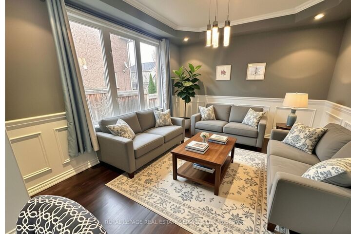 Property Photo:  2225 Canonridge Circle  ON L6M 4T8 