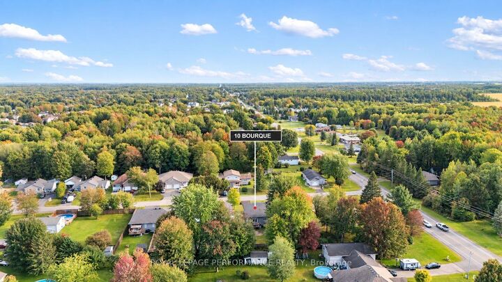 Property Photo: 10 Bourque Street ON K0A 2M0