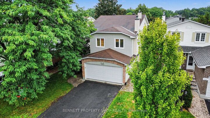 Property Photo:  1879 Leclair Crescent  ON K1E 3S1 