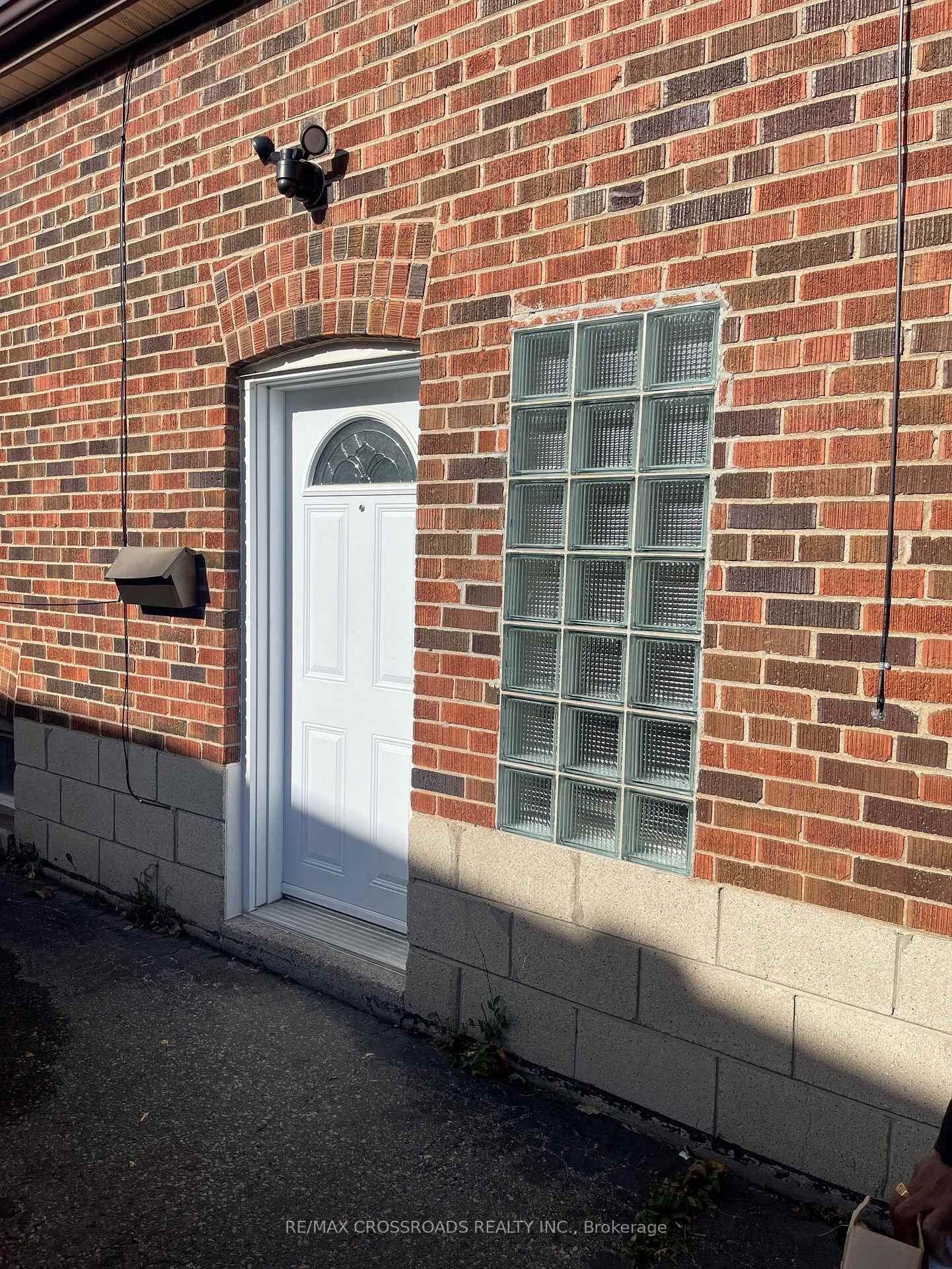 Property Photo: 56 Harris Park Drive ON M1L 3A7